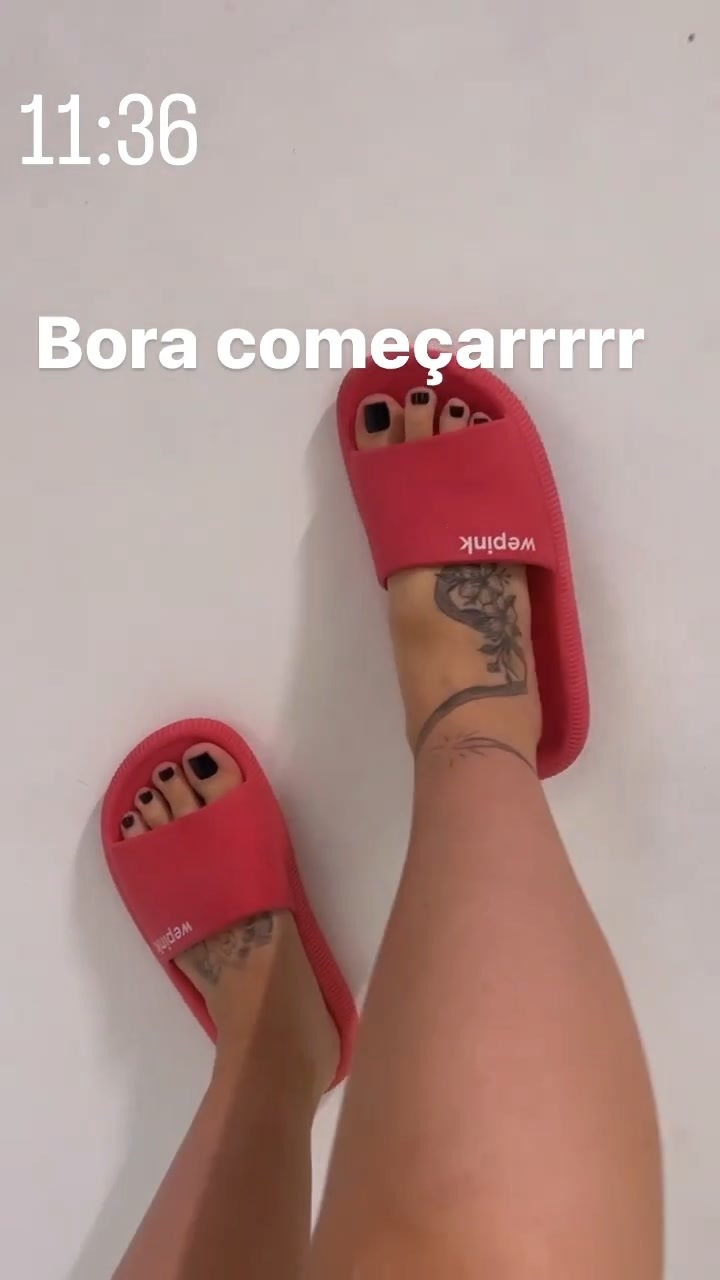 Virginia Fonseca Feet